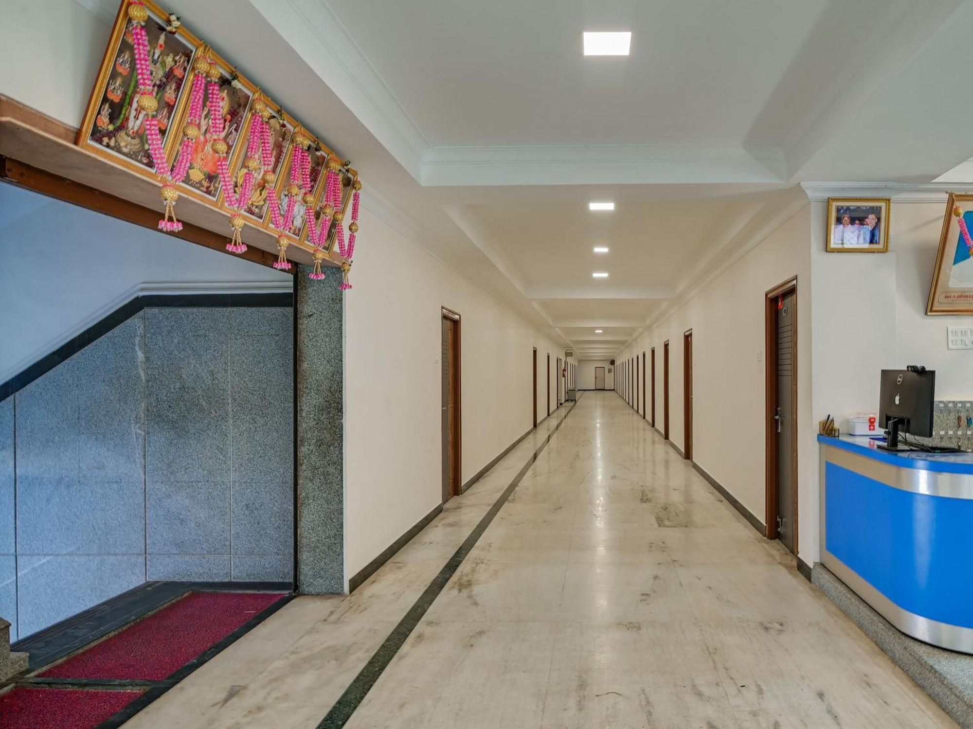 Hotel O Rj Royal Inn Веллуру Экстерьер фото